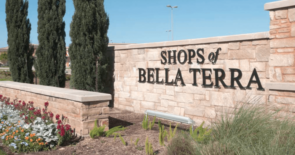 shops_at_bella_terra Moody Rambin